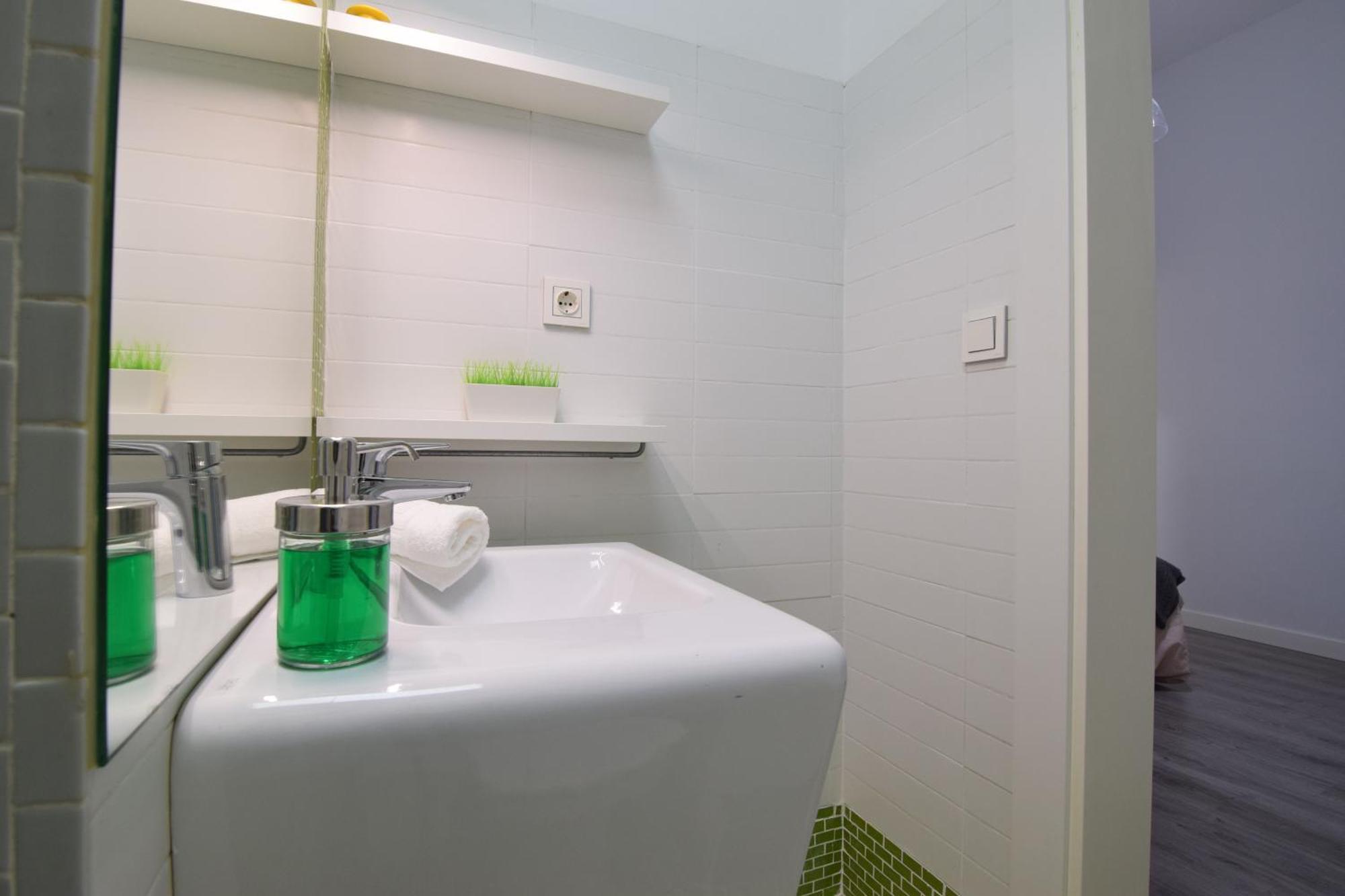 Apartamento Atarazanas Malaga Centro Historico Ngoại thất bức ảnh