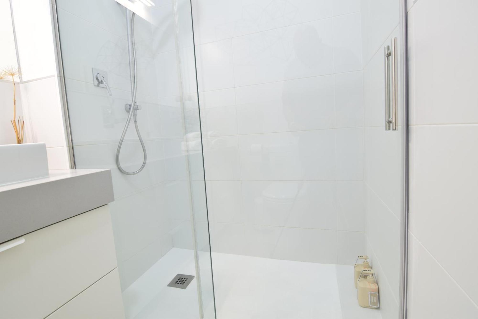 Apartamento Atarazanas Malaga Centro Historico Ngoại thất bức ảnh