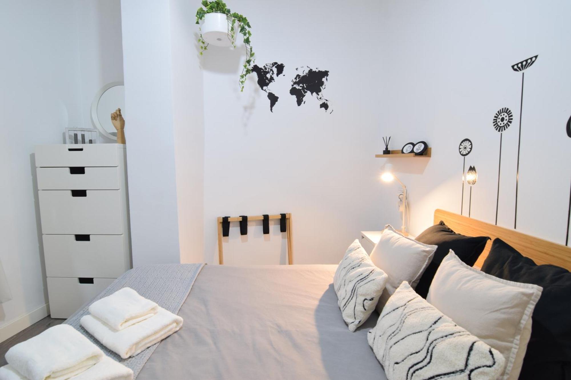 Apartamento Atarazanas Malaga Centro Historico Ngoại thất bức ảnh