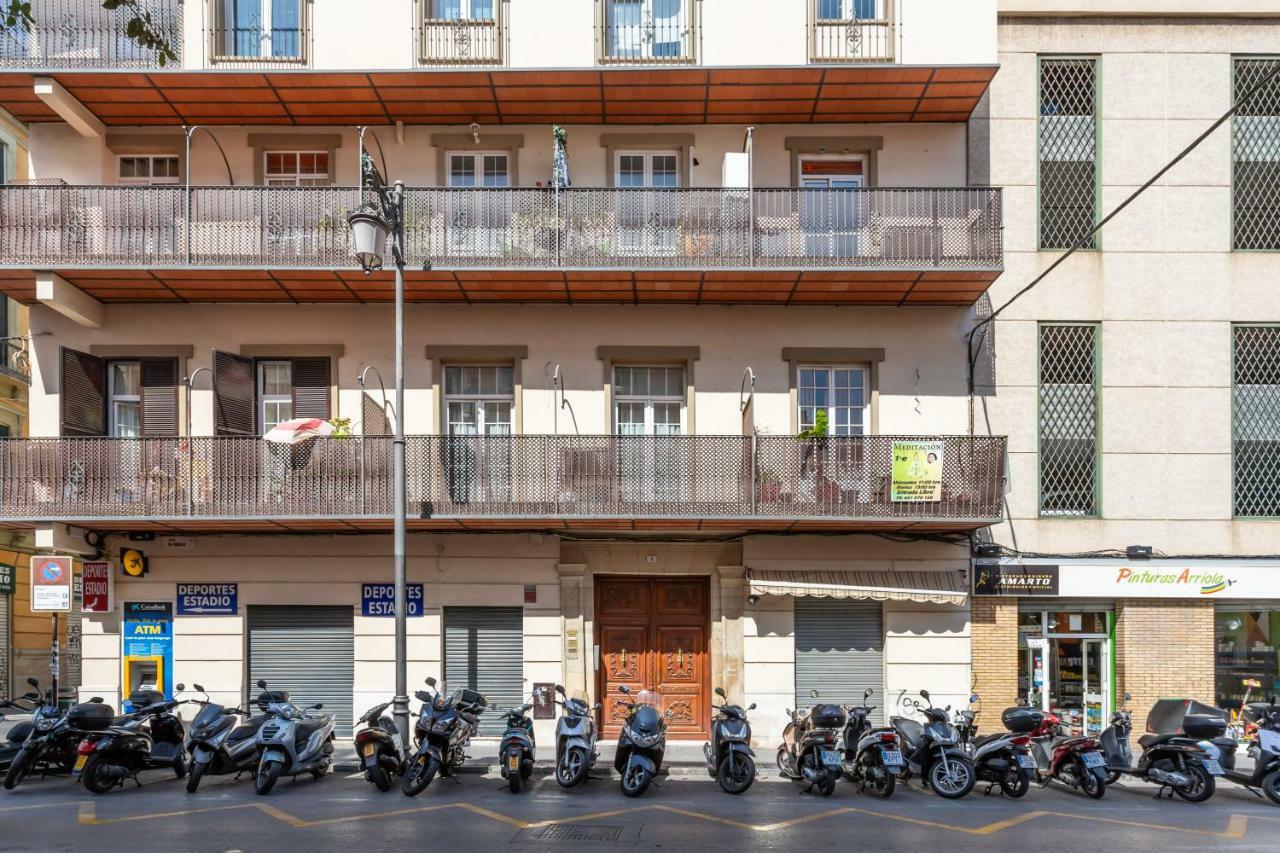 Apartamento Atarazanas Malaga Centro Historico Ngoại thất bức ảnh